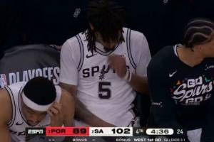 提前下班了！卡斯尔篮板球犯规 个人六次犯满离场